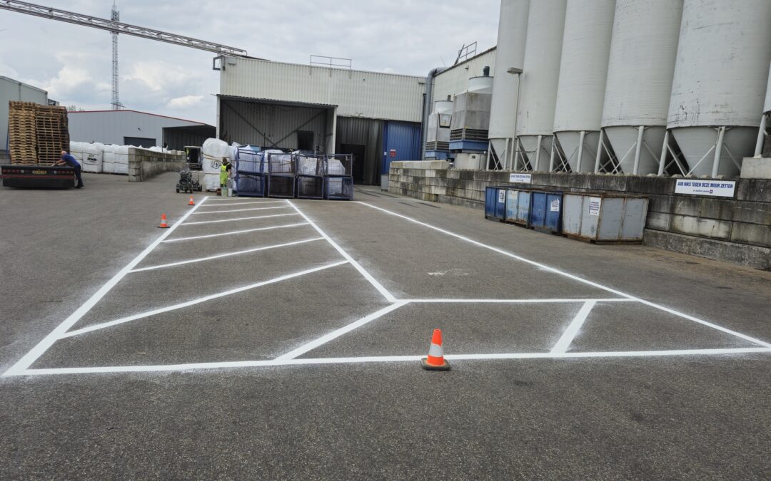 Belijning buiten met Sprayplast