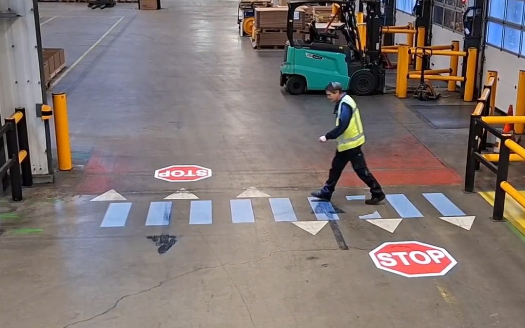 Geprojecteerd Zebrapad en LED-Stop Symbolen – Automatische en Slimme Verkeersveiligheid (VIDEO)