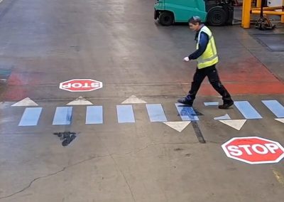 Geprojecteerd Zebrapad en LED-Stop Symbolen – Automatische en Slimme Verkeersveiligheid (VIDEO)
